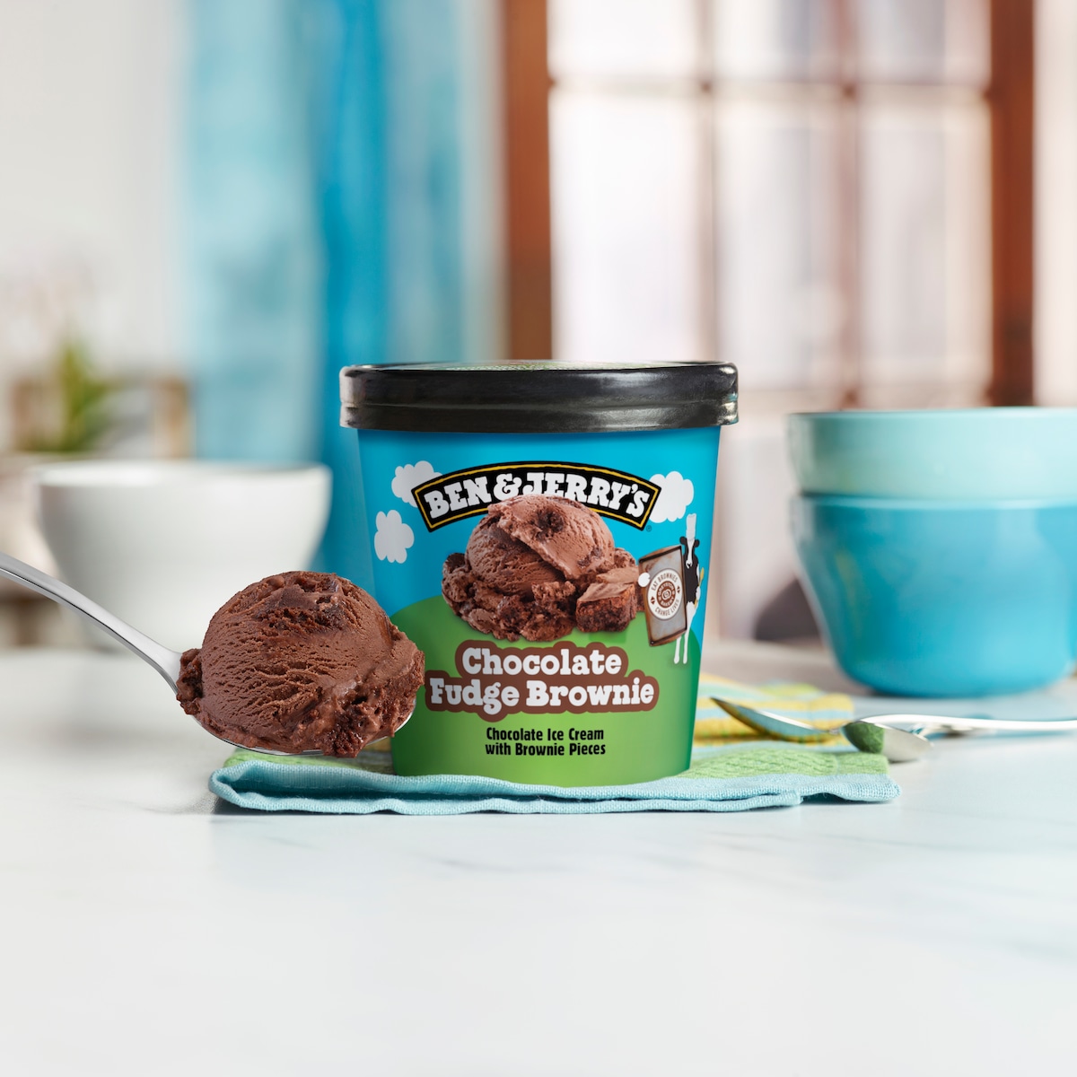 Chocolate Fudge Brownie Origineel ijs - Pint 3 / 5