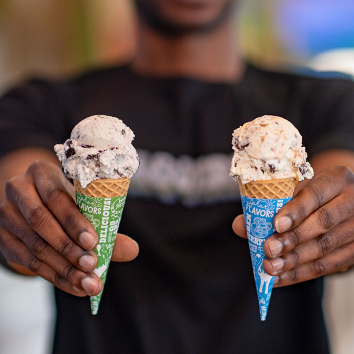 10 manieren om de tijd in de wachtrij te doden op Free Cone Day